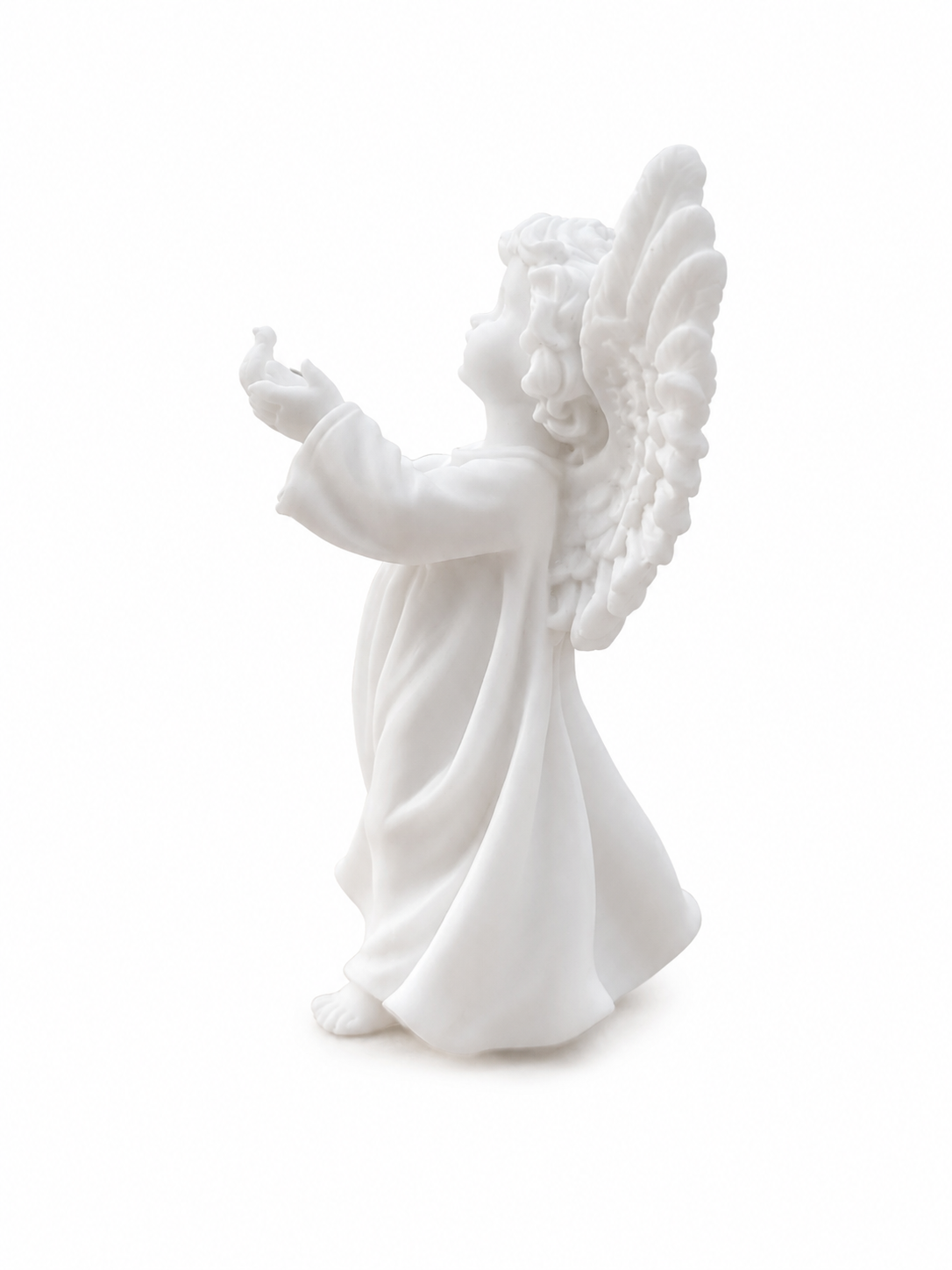 Angel holding a pigeon statue — image 4
