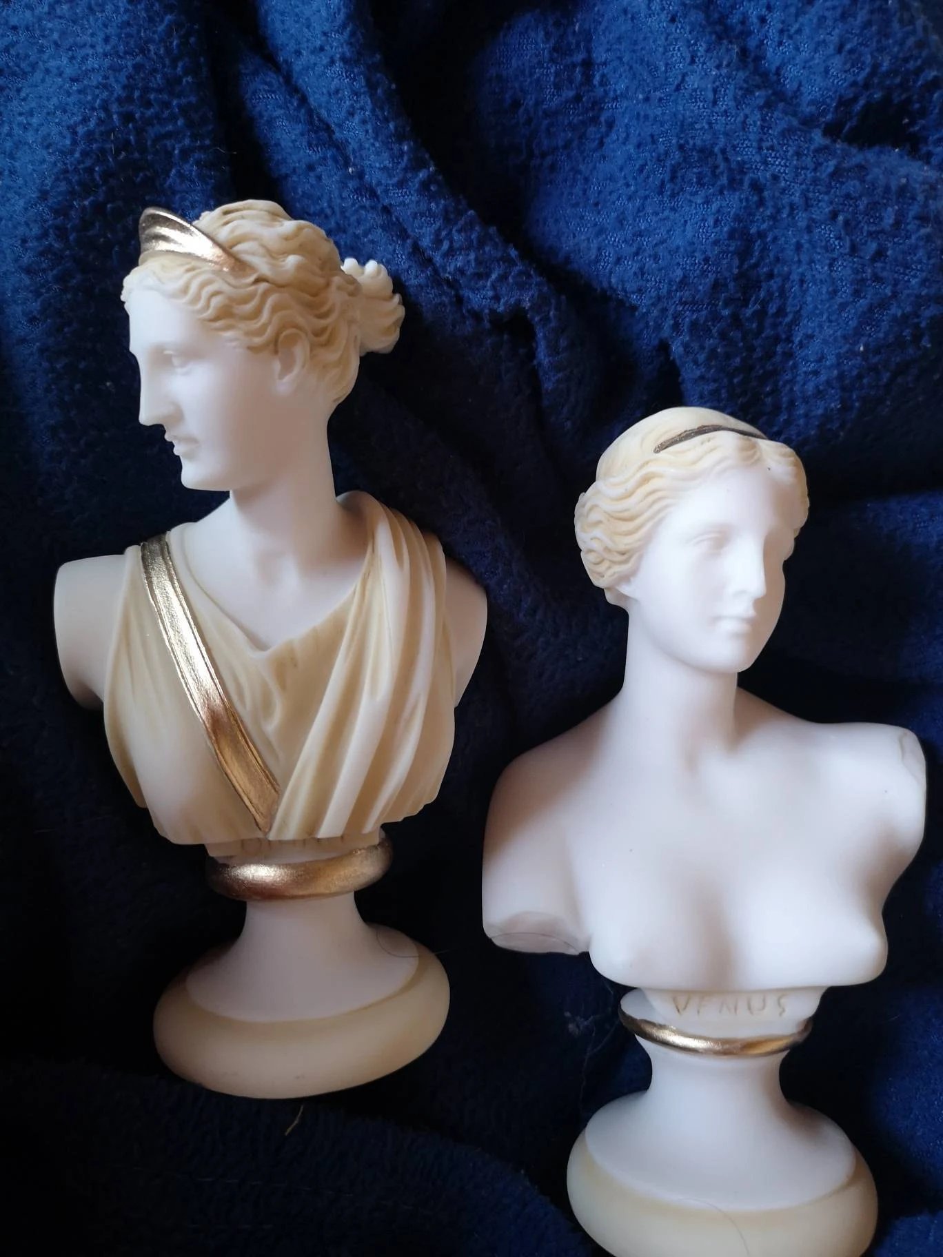 Artemis bust statue — image 5