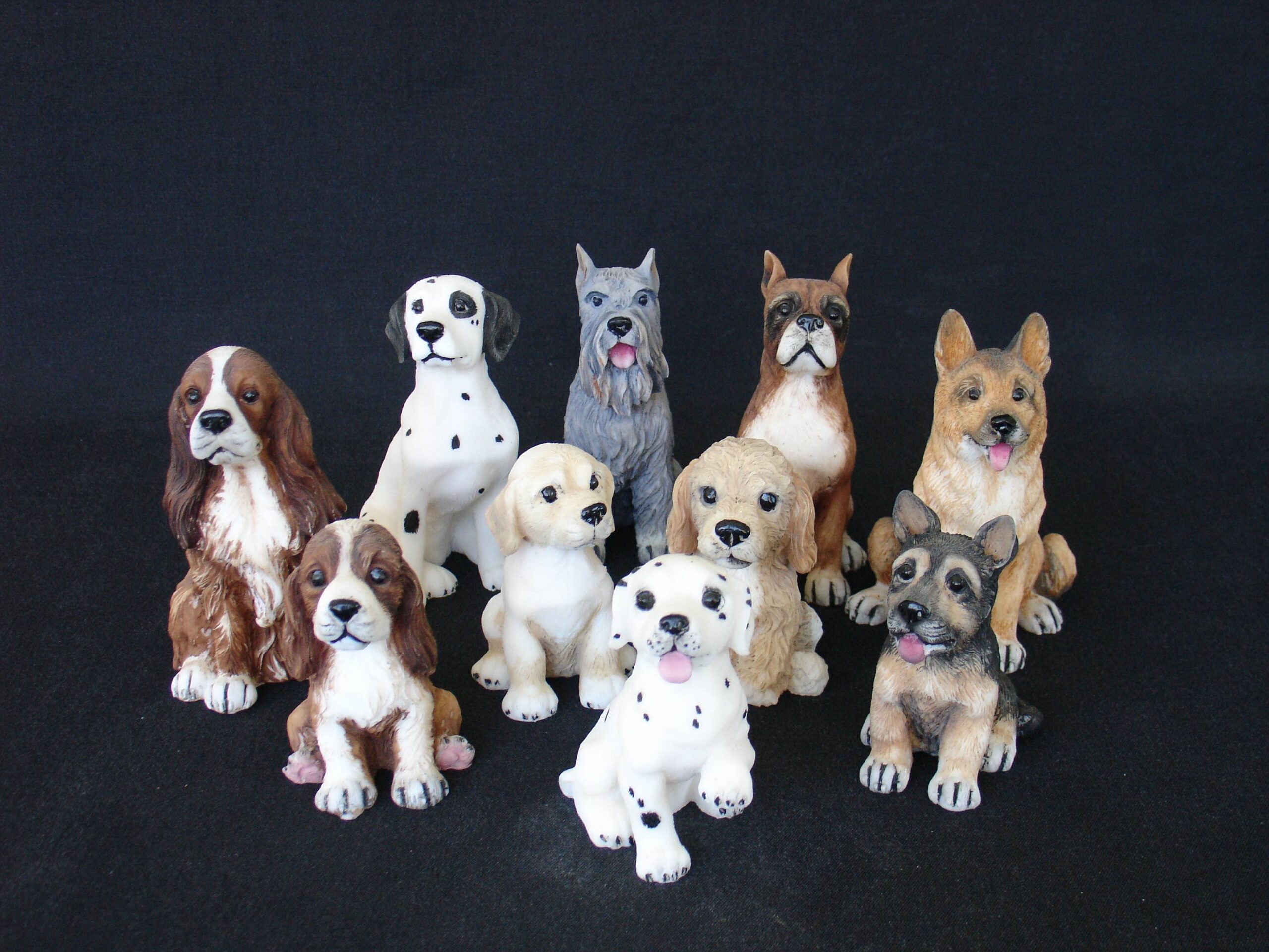 Coker Spaniel pet dog statue sitting on the floor — image 2