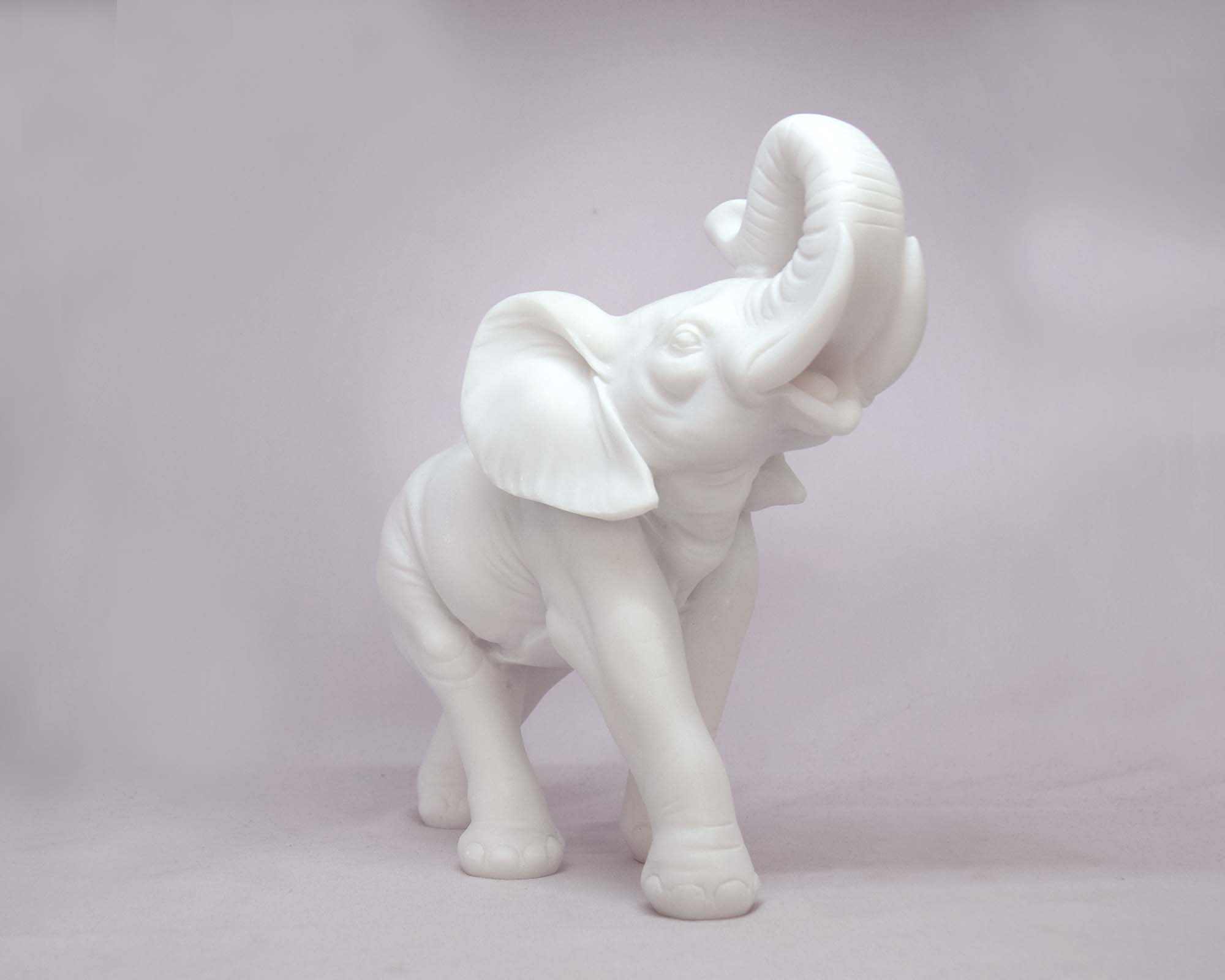 Elephant statue — image 2