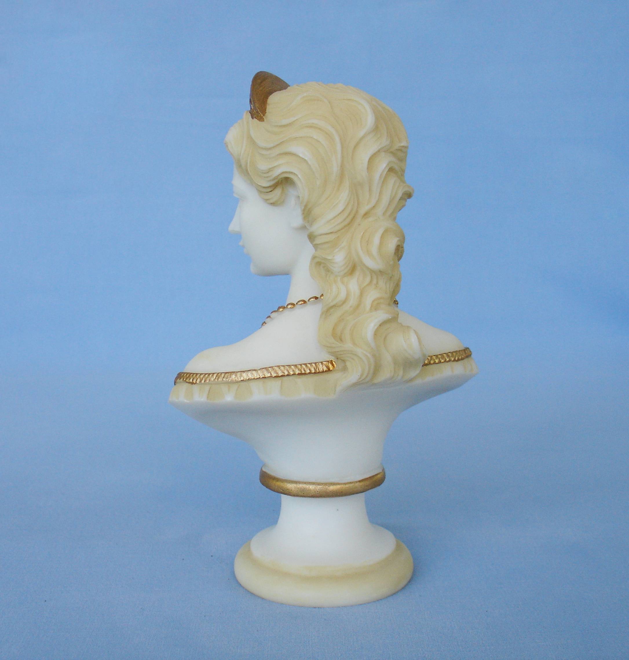 Empress Elisabeth of Austria bust (Sissi) — image 3