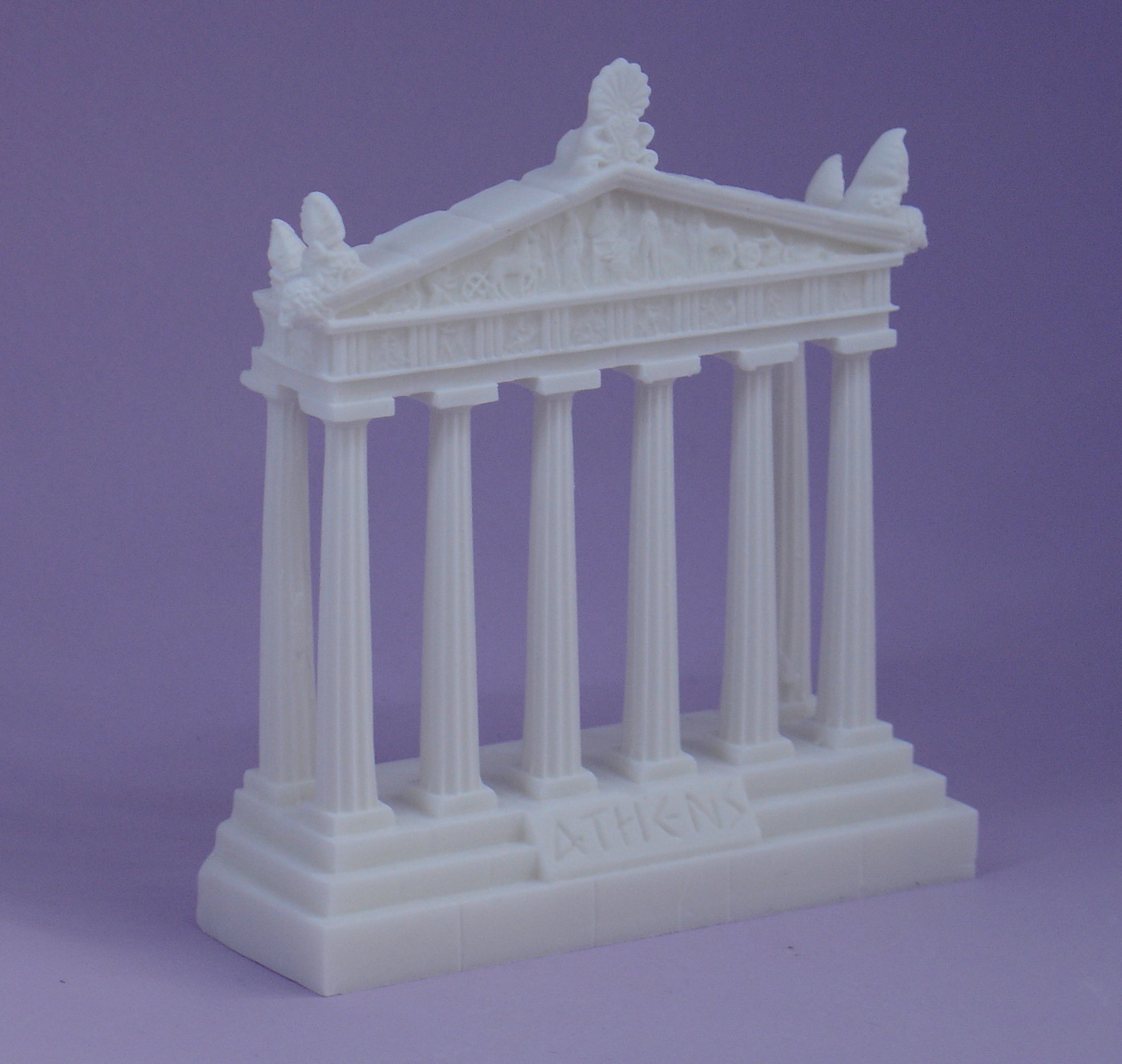 Facade of the Parthenon statue — image 2