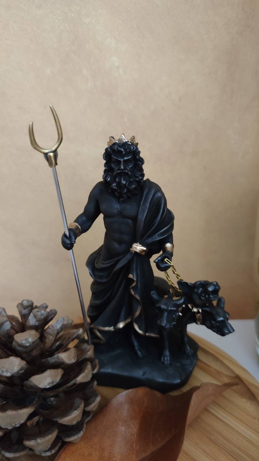 Hades statue with Cerberus — image 9