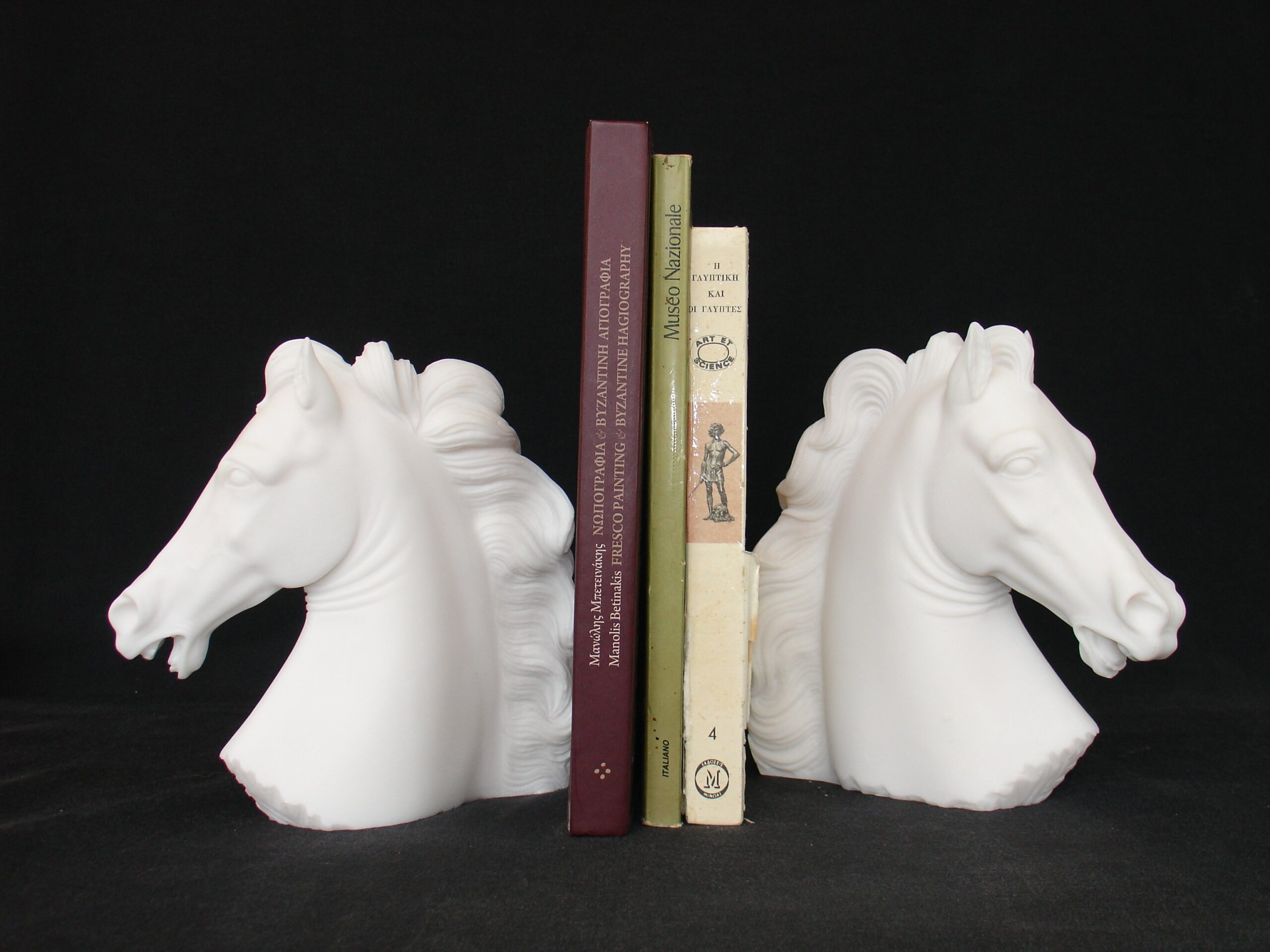 Horse statue bust — image 2