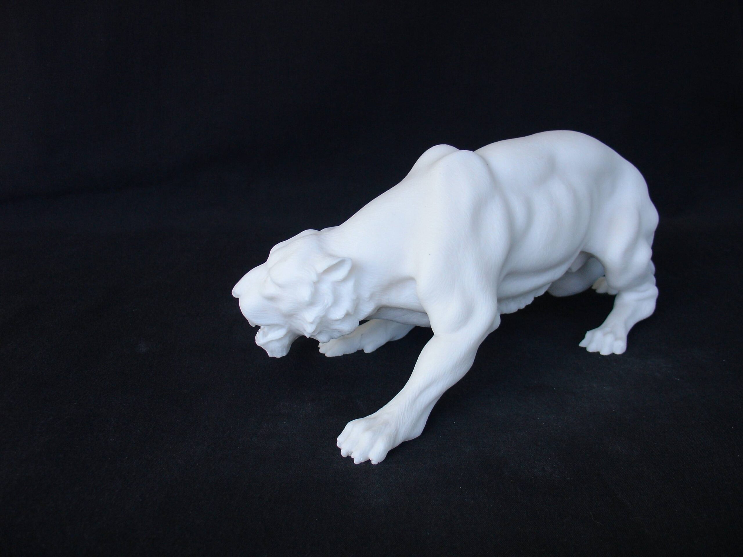 Jaguar statue ready to attack from Alabaster — image 2
