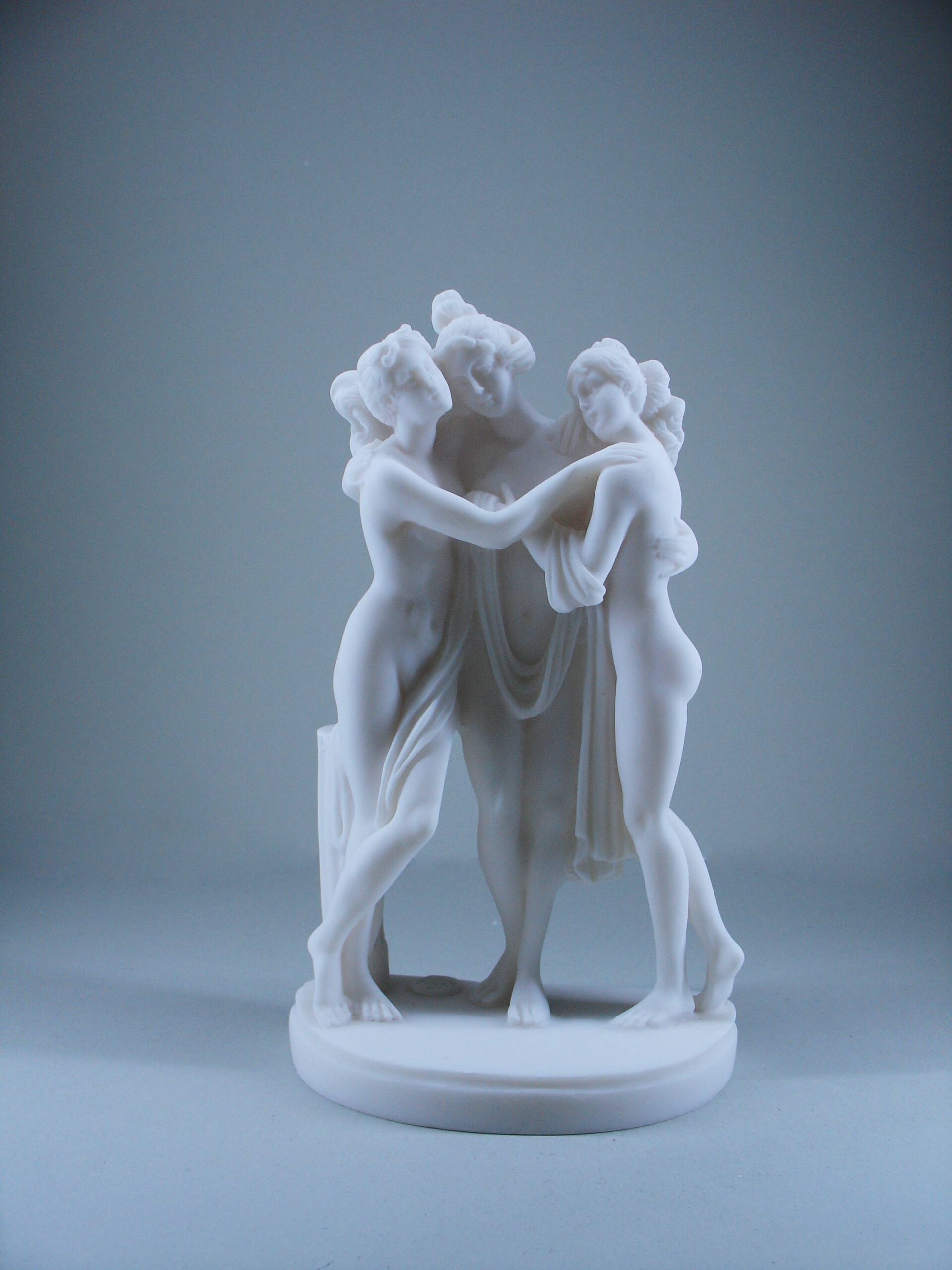 The 3 Graces nude — image 3