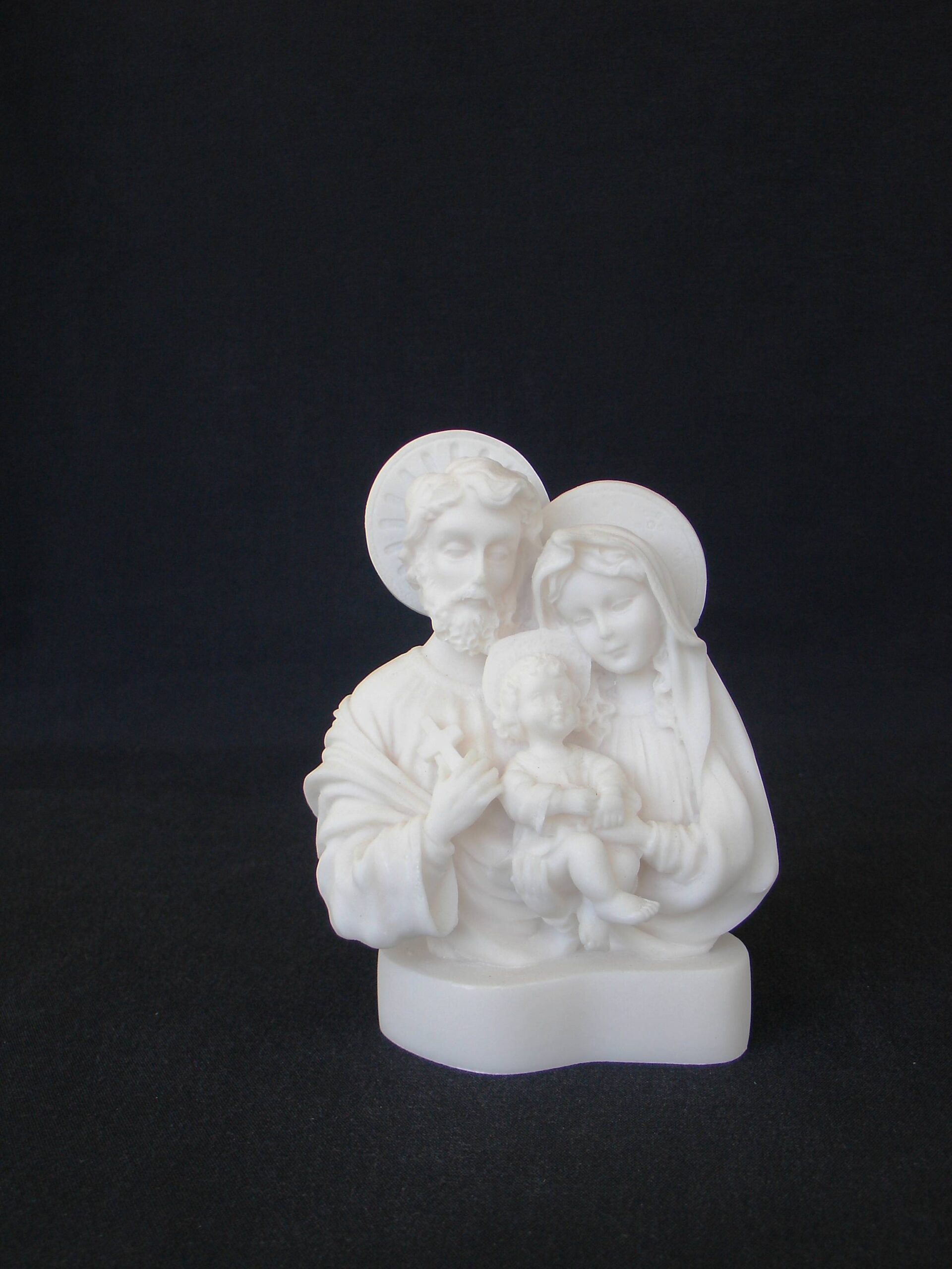 The Holy Family bust statue — image 3