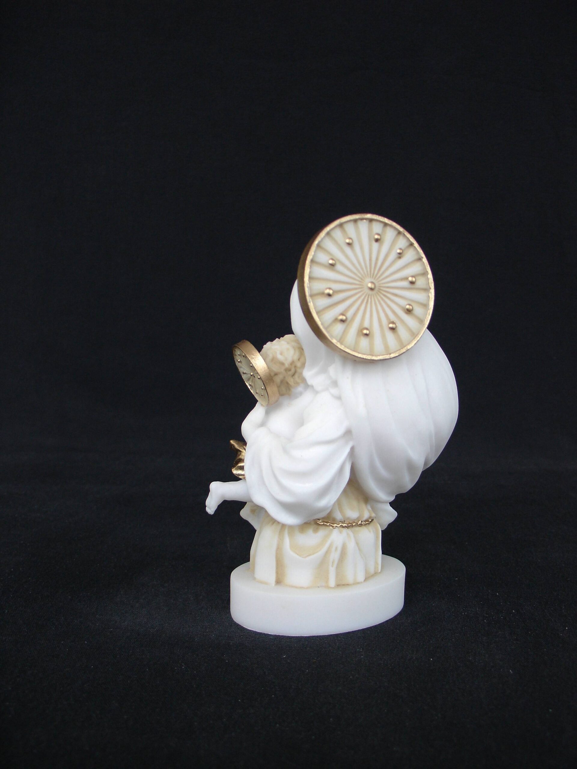 Virgin Mary baby Jesus statue — image 2