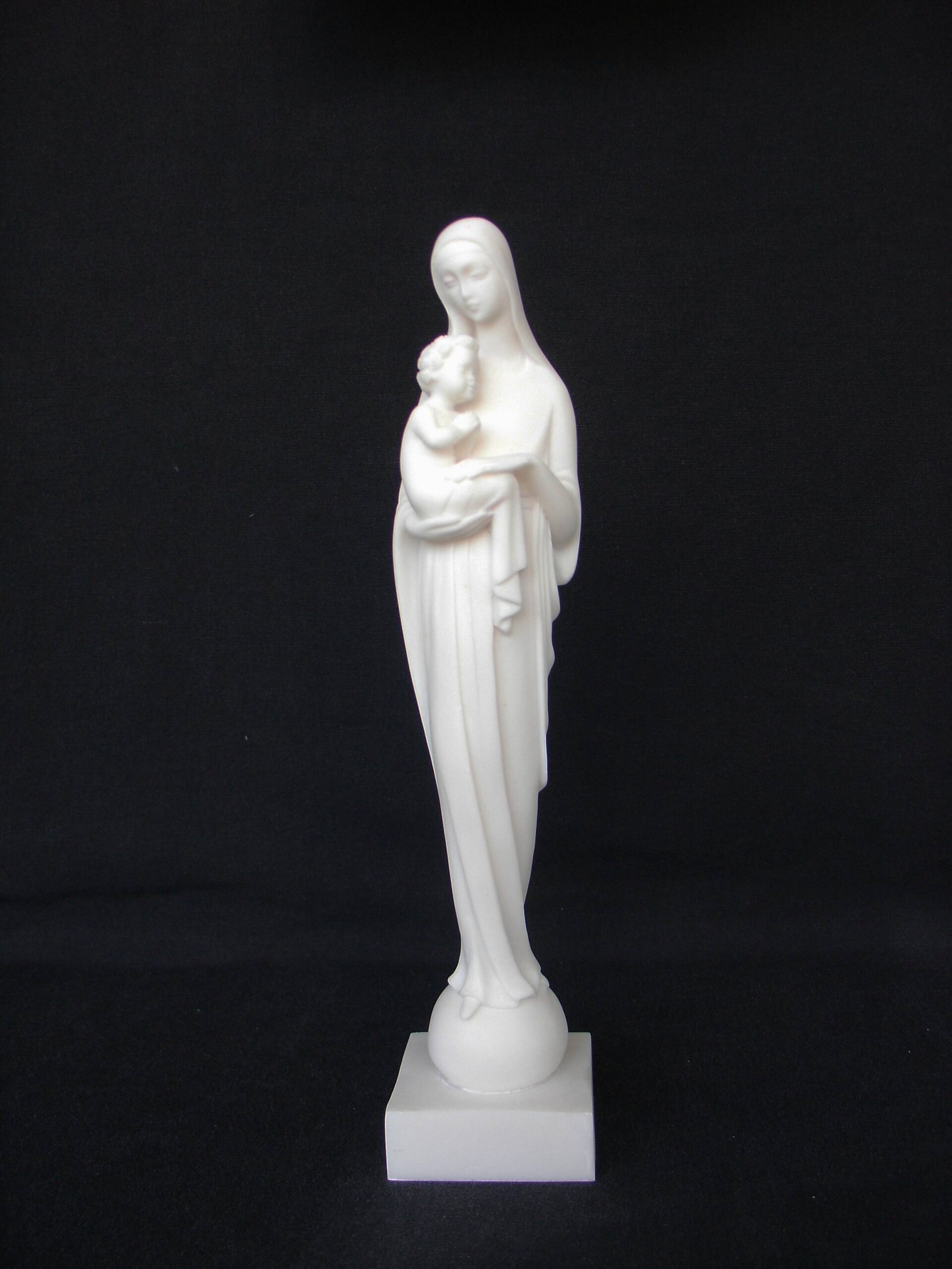 Virgin Mary holding baby Jesus Christ — image 2
